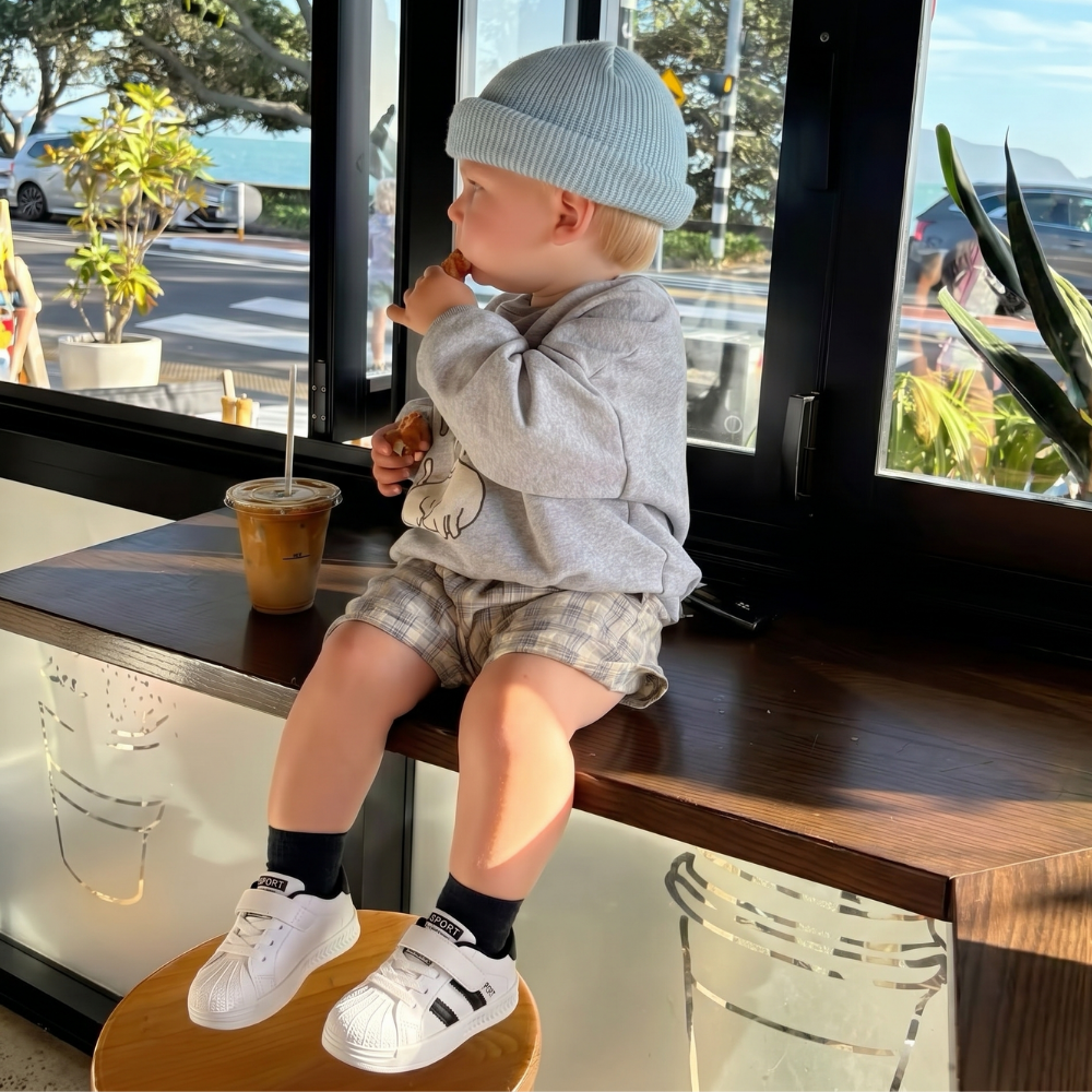 Sneaker für Kinder mit rutschfester Sohle – Klettverschluss, atmungsaktiv | Outdoorschuhe