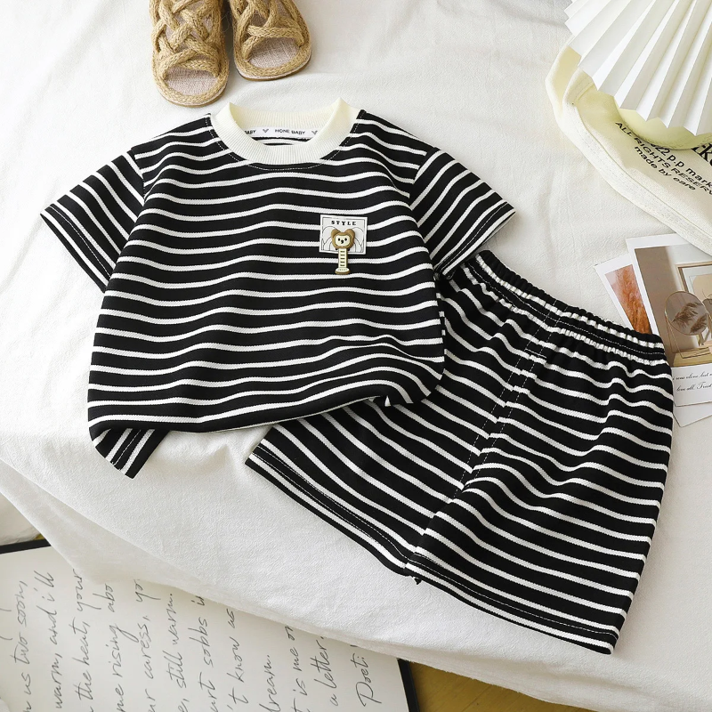 Gestreiftes 2-Teiliges Kinder-Outfit – Trendiges Set für Jungen & Mädchen