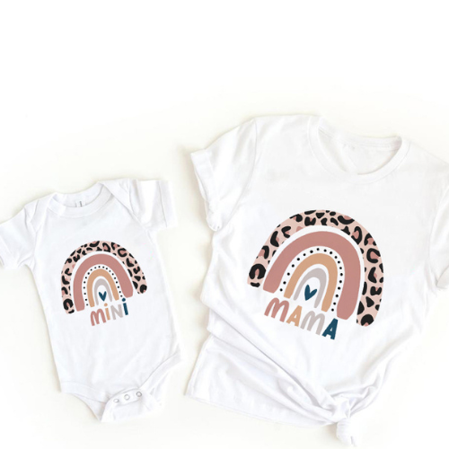 Mama & Tochter Matching Set – Shirt & Strampler Outfit | Regenbogen Print