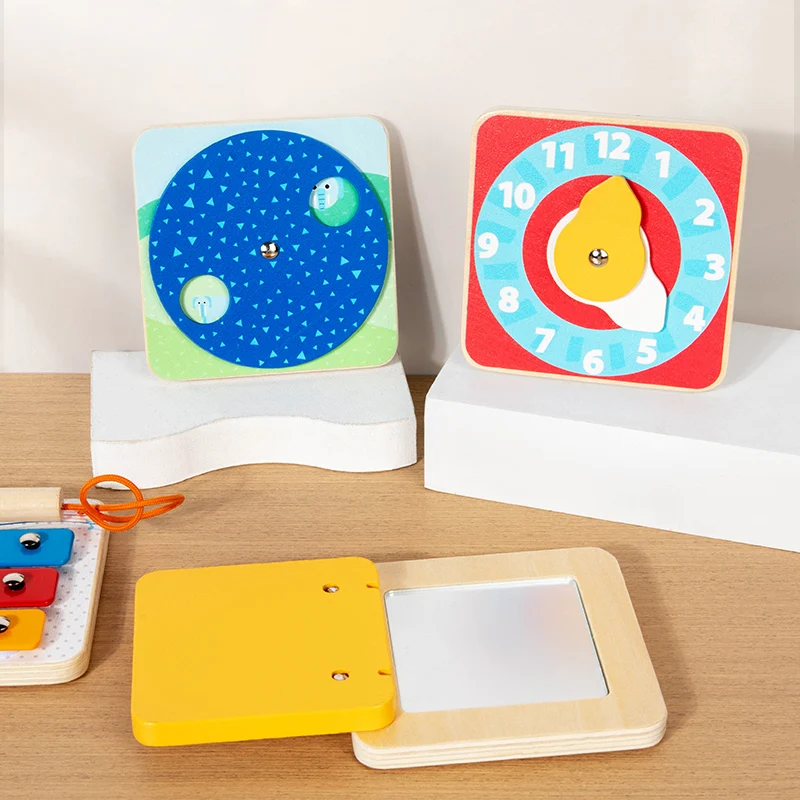 Magnetisches Busy Board Montessori aus Holz – 12 Aktivitäten zur Wahl, kompakt | Aktivitätsbrett