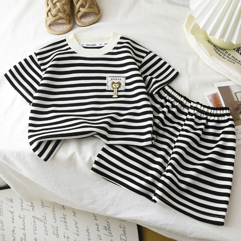 Gestreiftes 2-Teiliges Kinder-Outfit – Trendiges Set für Jungen & Mädchen
