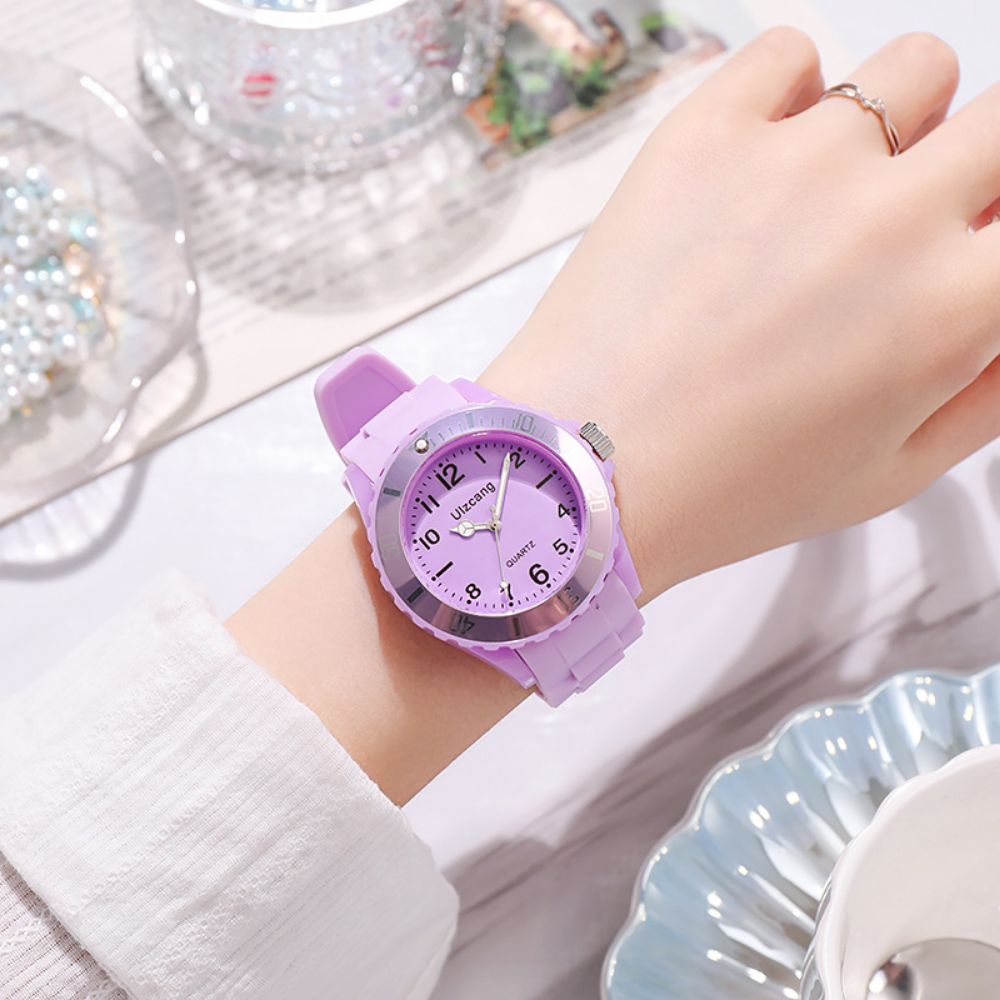 Analoge Kinderuhr mit Silikonarmband – große Ziffern, Drehring, stoßfest | Armbanduhr