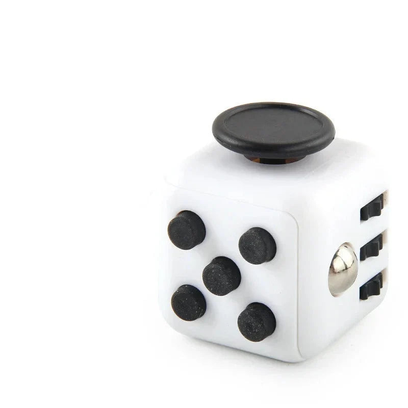 Fidget Cube mit 6 taktilen Seiten – leise Klickknöpfe, Stahlkugel, Taschenformat | Handspielzeug