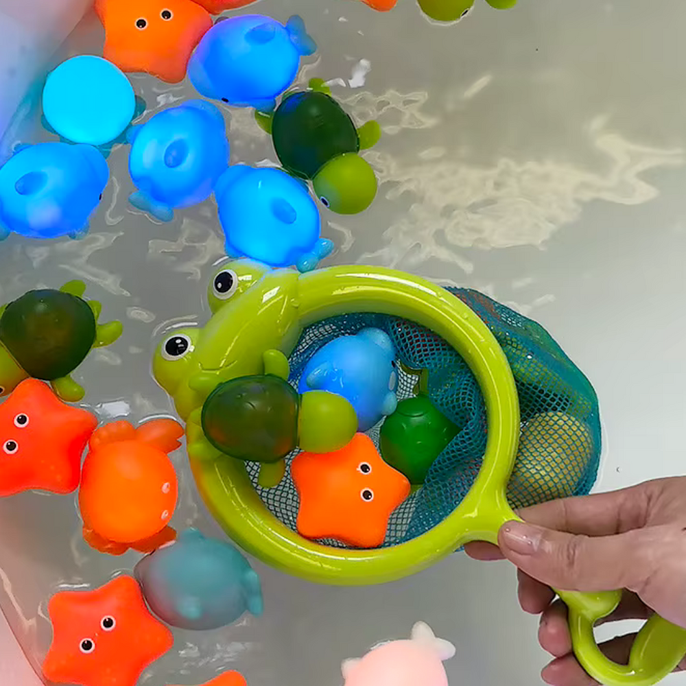 Leuchtendes Badespielzeug für Kinder – Kescher & LED-Wassertierchen – Magischer Spielspaß in Bad oder Pool