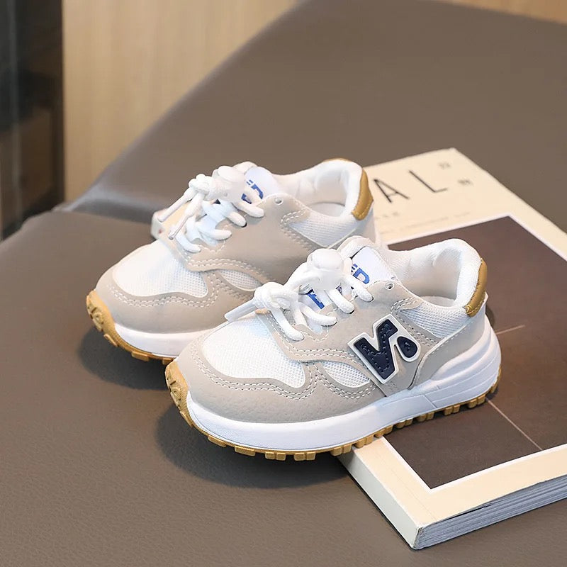 Kindersneakers mit Schnürsenkeln – Größe 21-28 | Leicht & Atmungsaktiv für Jungen und Mädchen