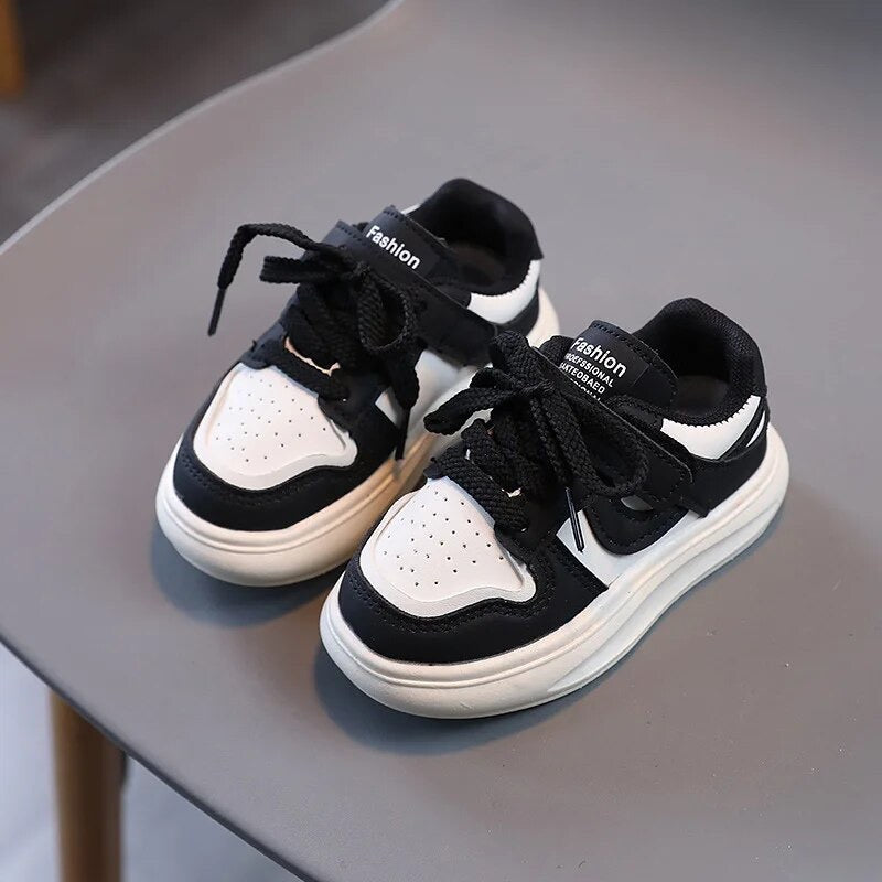Kindersneakers mit Klettverschluss – Größe 21-28 | Atmungsaktiv & Leicht für Jungen & Mädchen