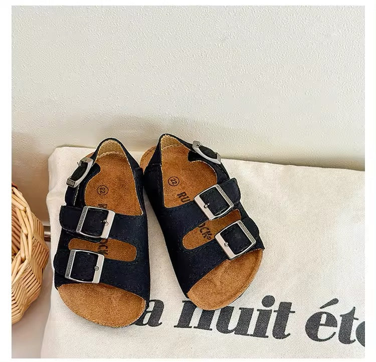 Off-White Kinderslipper – Größe 22-30 | Komfortabel & Leicht | Stabiles Fußbett & Antirutschsohle