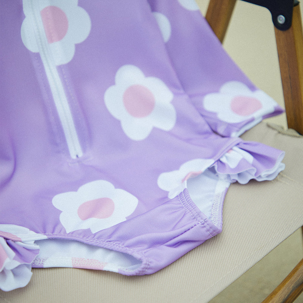 LilaBloom Bade-Set für Baby Mädchen | UV-Schutz | Badeeinteiler & Hut | Blumenprint | 6–24 Monate