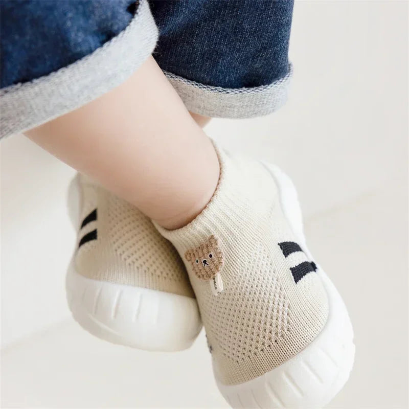Babyschuhe mit Anti-Rutsch-Sohle | Sicher & Bequem für die ersten Schritte | KinderKus Bear Schühchen