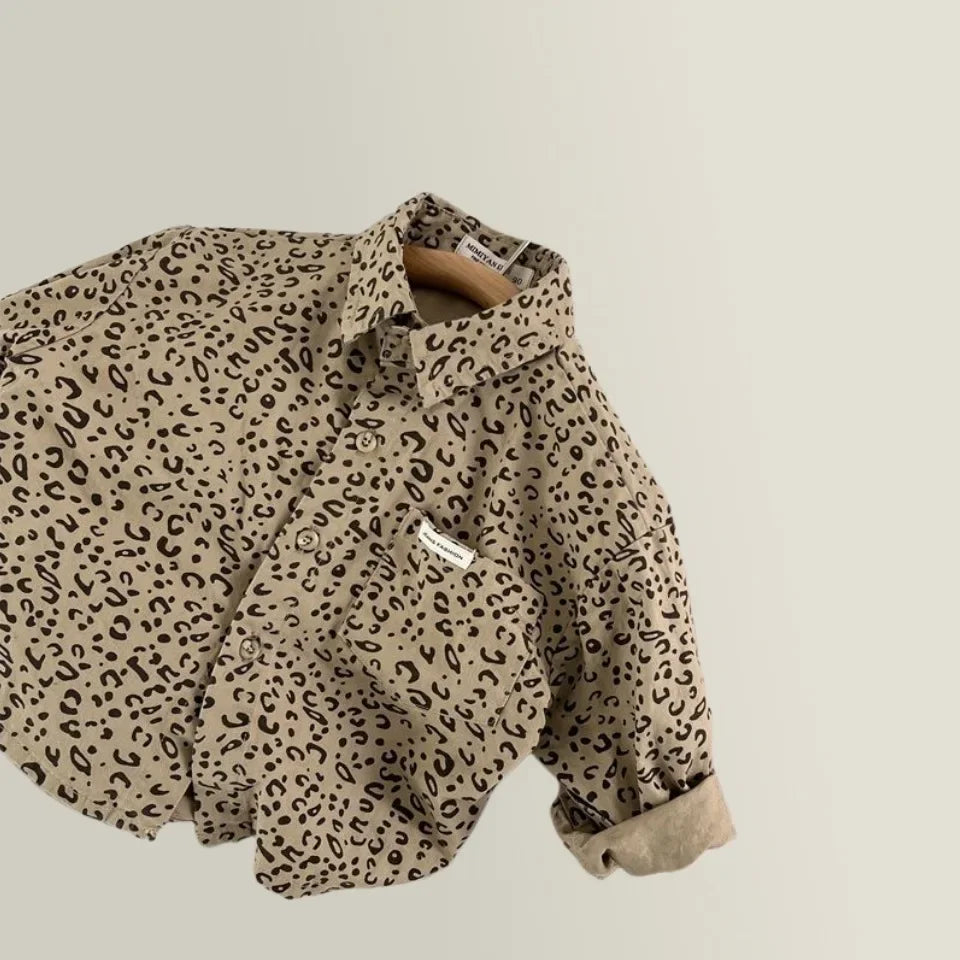 LeopardStyle Kinderhemd Unisex | Leopard-Print Shirt aus Baumwolle | 2–10 Jahre | Cool & Atmungsaktiv | Casual Kinderbluse