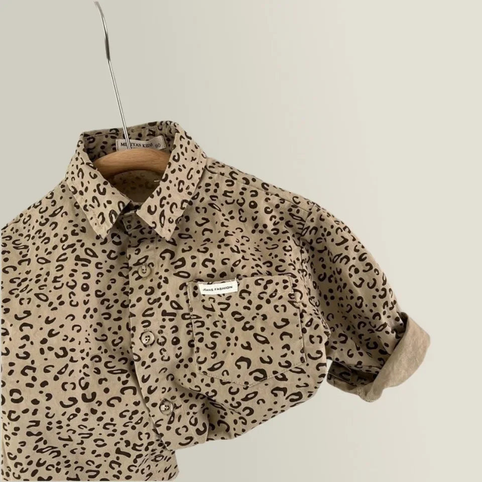 LeopardStyle Kinderhemd Unisex | Leopard-Print Shirt aus Baumwolle | 2–10 Jahre | Cool & Atmungsaktiv | Casual Kinderbluse