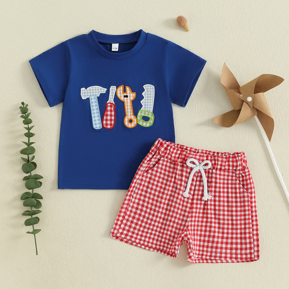 ToolTime Sommer-Set Jungen | T-Shirt mit Werkzeug & Kariertem Shorts | 6 Monate–4 Jahre | Baumwolle & Polyester | Blau & Rot