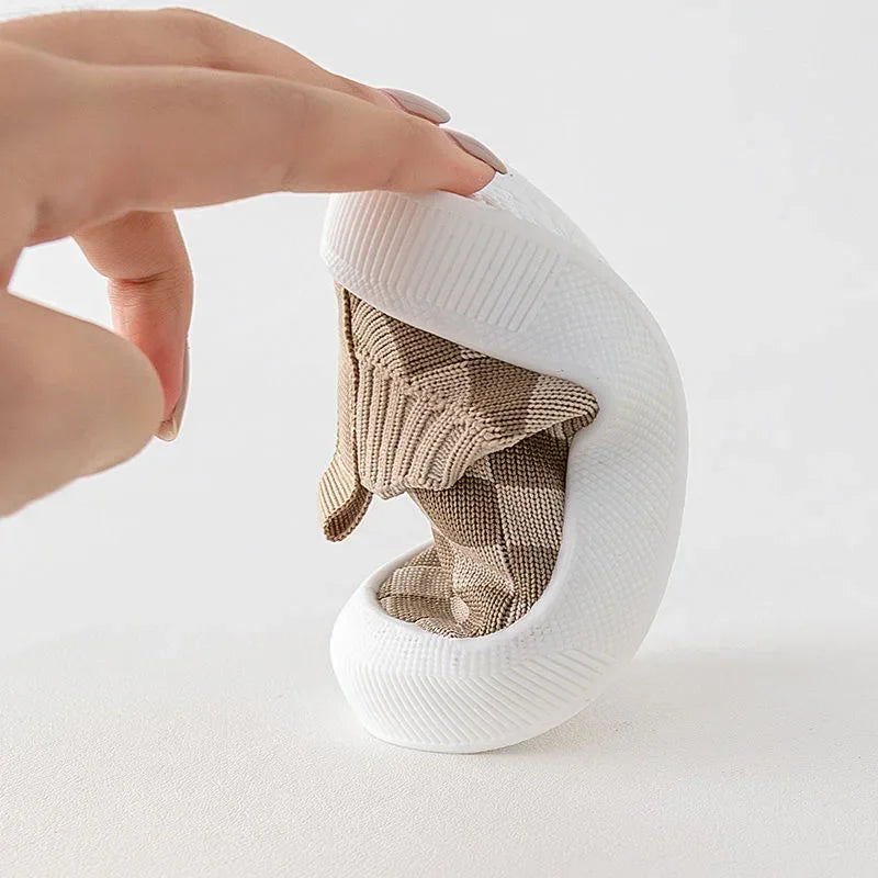 ToddlySteps Lauflernschuhe für Kleinkinder – Rutschfest, Atmungsaktiv & Einfach An- und Auszuziehen | Ideal für die ersten Schritte