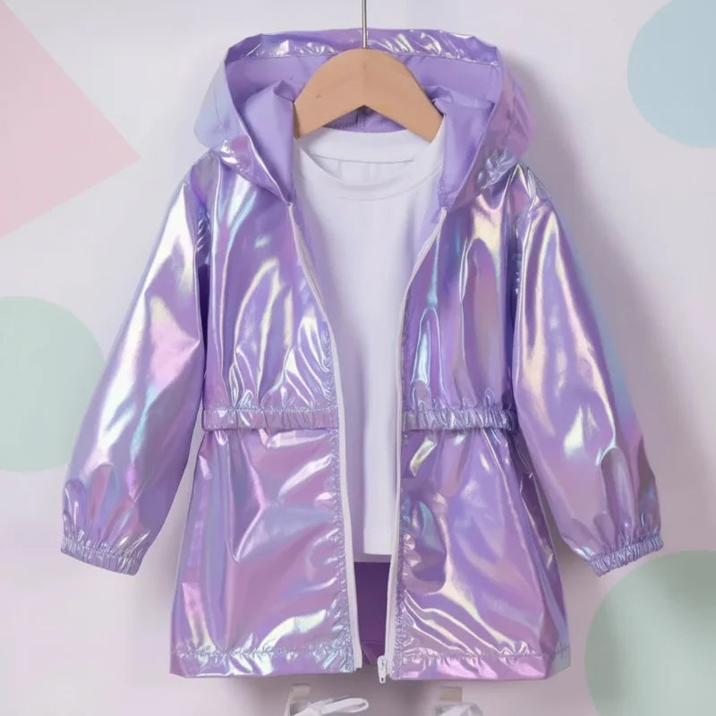 Kinderregenjacke mit Kapuze und Glanzoptik – Reißverschluss, Bündchen | Regenjacke