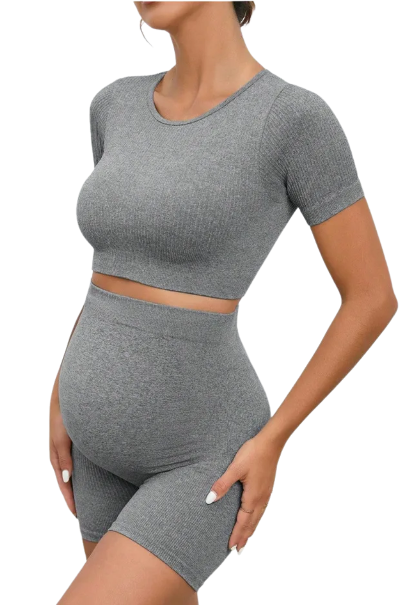 ComfortFit Schwangerschaftsset – Nahtloses Crop Top & High-Waist Short für Ultimativen Komfort